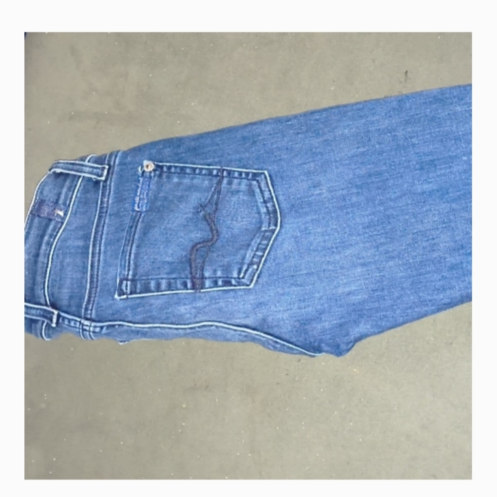 Blue Skinny Jeans with Subtle Fading